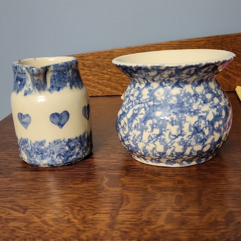 Blue and Cream Heart Patterned Ceramic Set - Picture 7 of 8